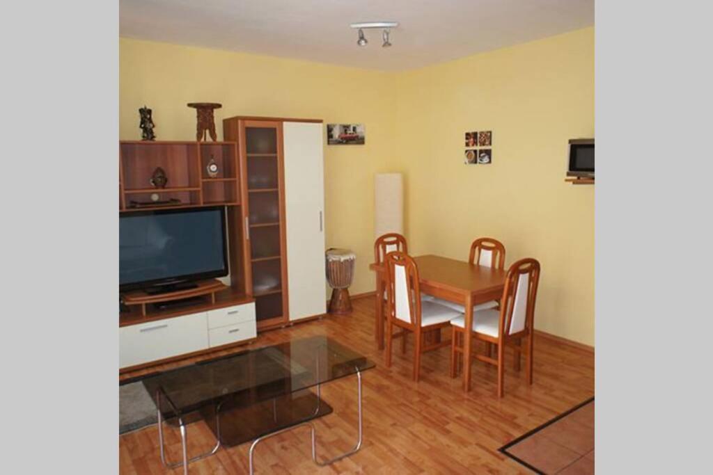 Lido Di Siofok - Aranypart - Minden 1 Percre! Lägenhet Exteriör bild